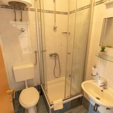 Maja Guest house